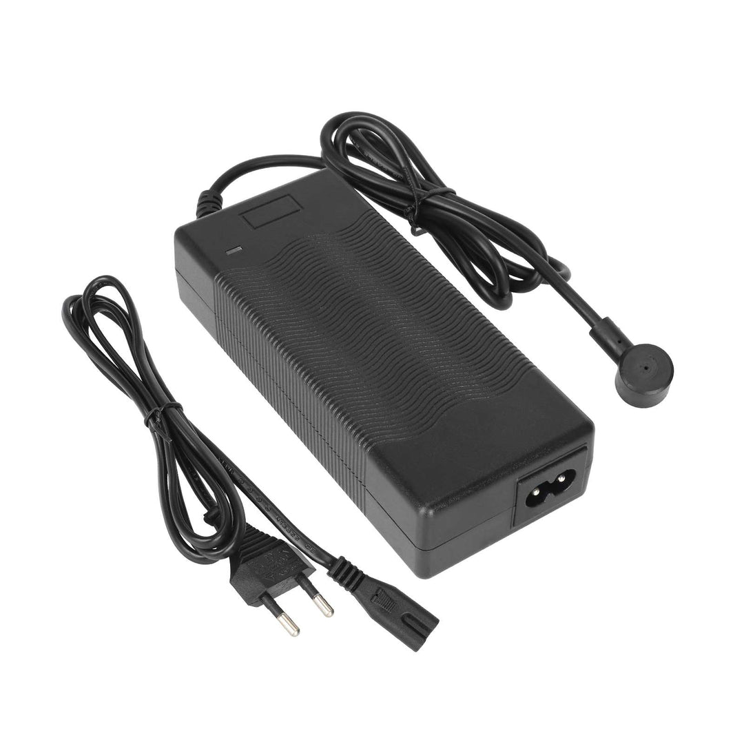 Caricabatterie magnetico 18V~42V2A, standard europeo, adattatore di alimentazione 36V 2A per monopattino elettrico Xiaomi 4 Pro, parti del caricabatterie
