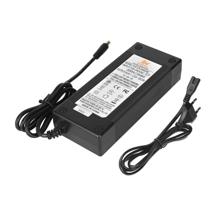 Caricabatterie originale da 54,6V 2A con testa DC2.1 standard europeo per scooter elettrico Kukirin G2 Caricabatterie originale Ingresso 100-240V Uscita 48V 54,6V 2,0A Ricambi caricabatterie per batteria al litio