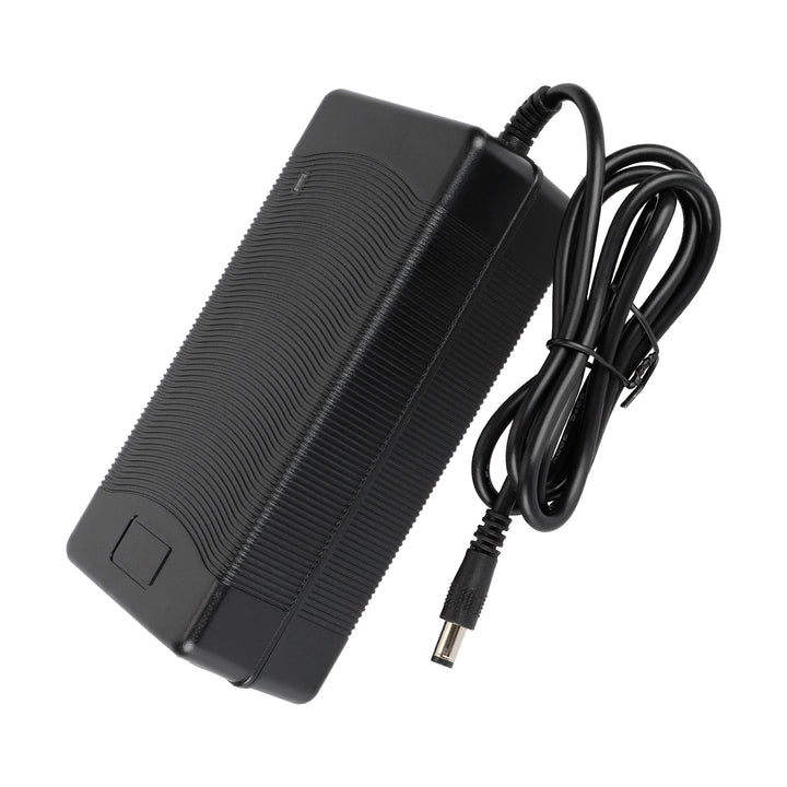 Caricabatterie 54.6V2A DC2.1 con spina UE Caricabatterie per veicoli elettrici Scooter elettrico Cavo di alimentazione con testa DC2.1 Accessori con connettore 5521 5.5*2.1 Adattatore di alimentazione