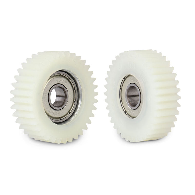Electric vehicle toothed high-speed motor clutch assembly