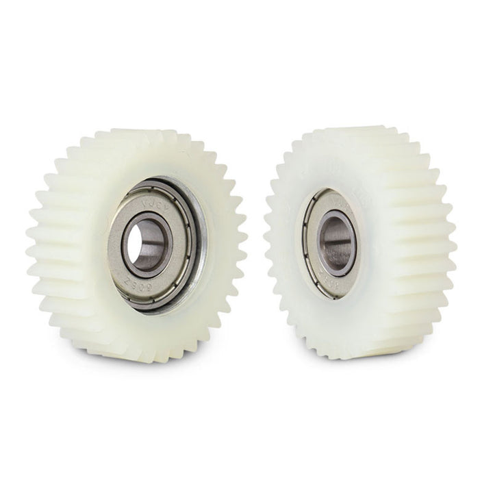 Electric vehicle toothed high-speed motor clutch assembly